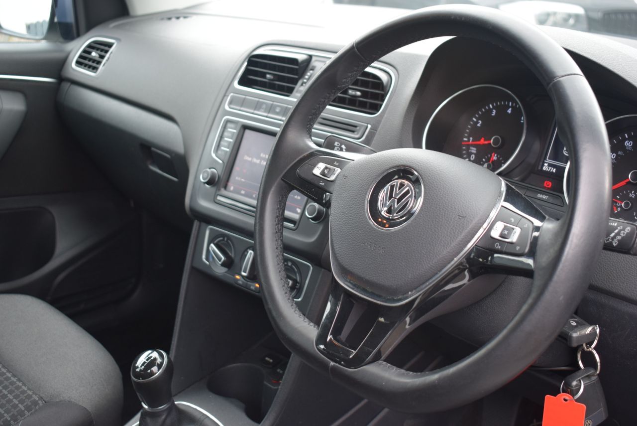 2015 VOLKSWAGEN POLO 1.0 BlueMotion Tech SE Hatchback 5dr Petrol Manual Euro 6 (s/s) (60 ps) Ful - vehicle photo 20 for sale on PureCar