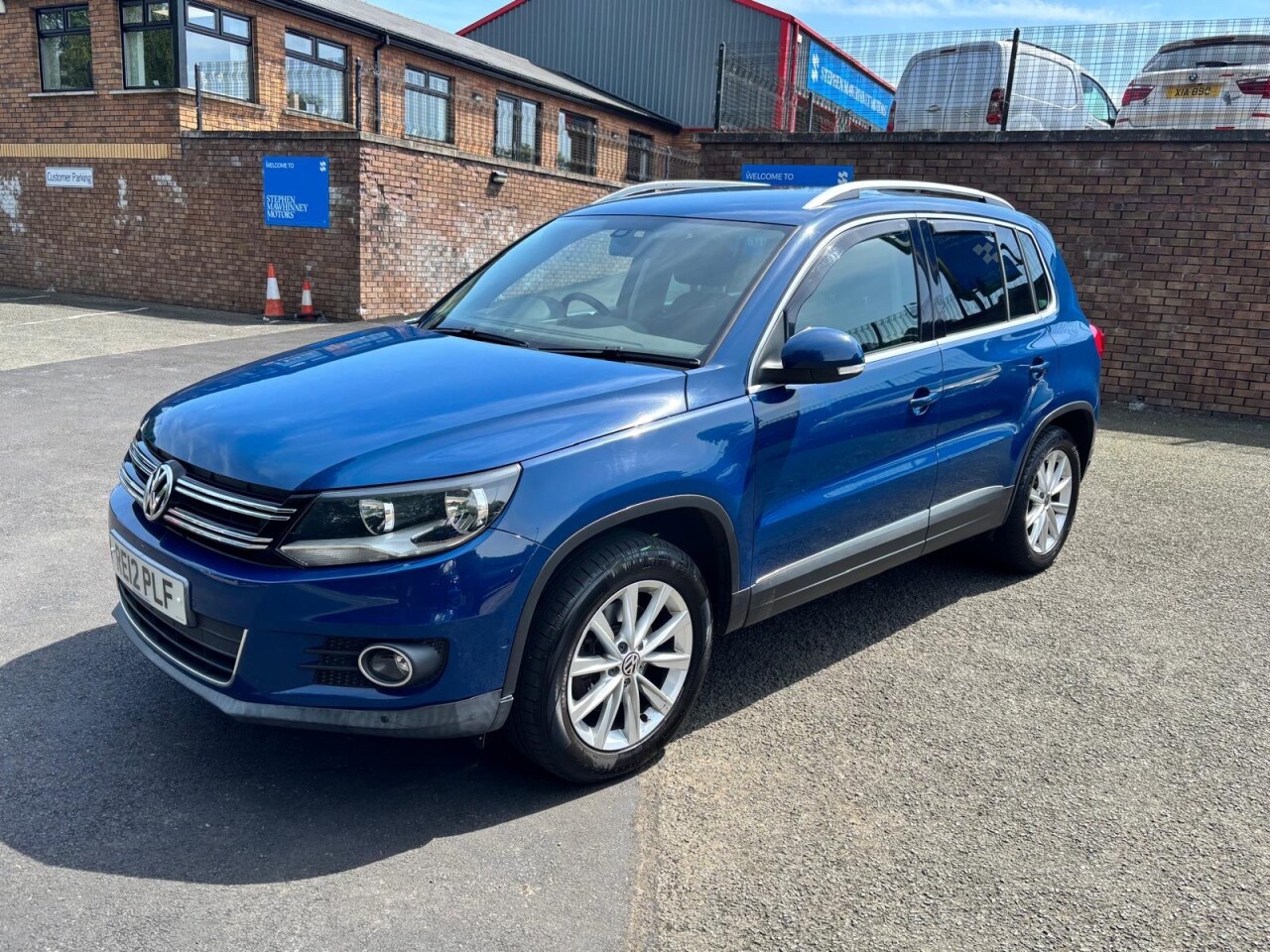 2012 VOLKSWAGEN TIGUAN 2.0 TDI BlueMotion Tech SE SUV 5dr Diesel Manual 4WD Euro 5 (s/s) (140 ps) - vehicle photo 3 for sale on PureCar