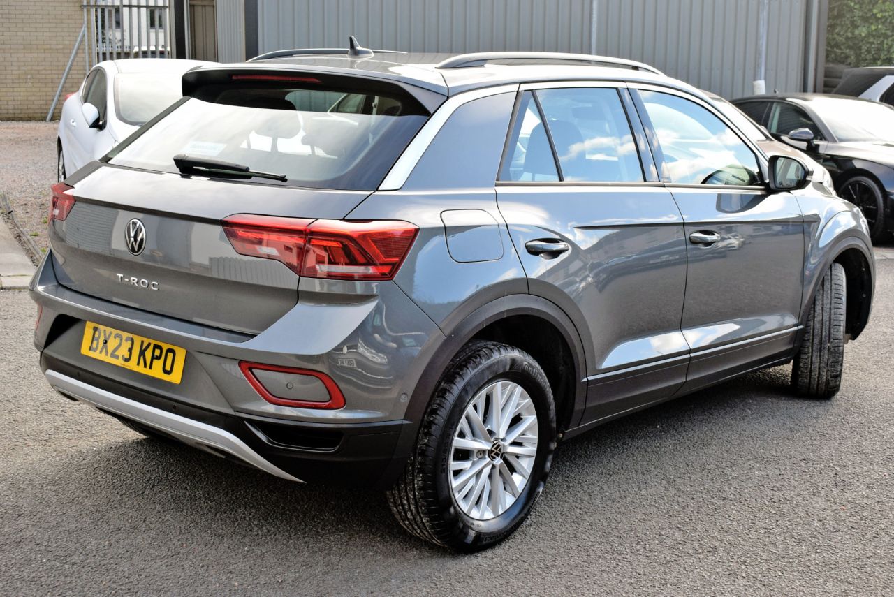 2023 VOLKSWAGEN T-ROC 1.5 TSI Life SUV 5dr Petrol DSG Euro 6 (s/s) (150 ps) Android Auto/Apple Ca - vehicle photo 5 for sale on PureCar