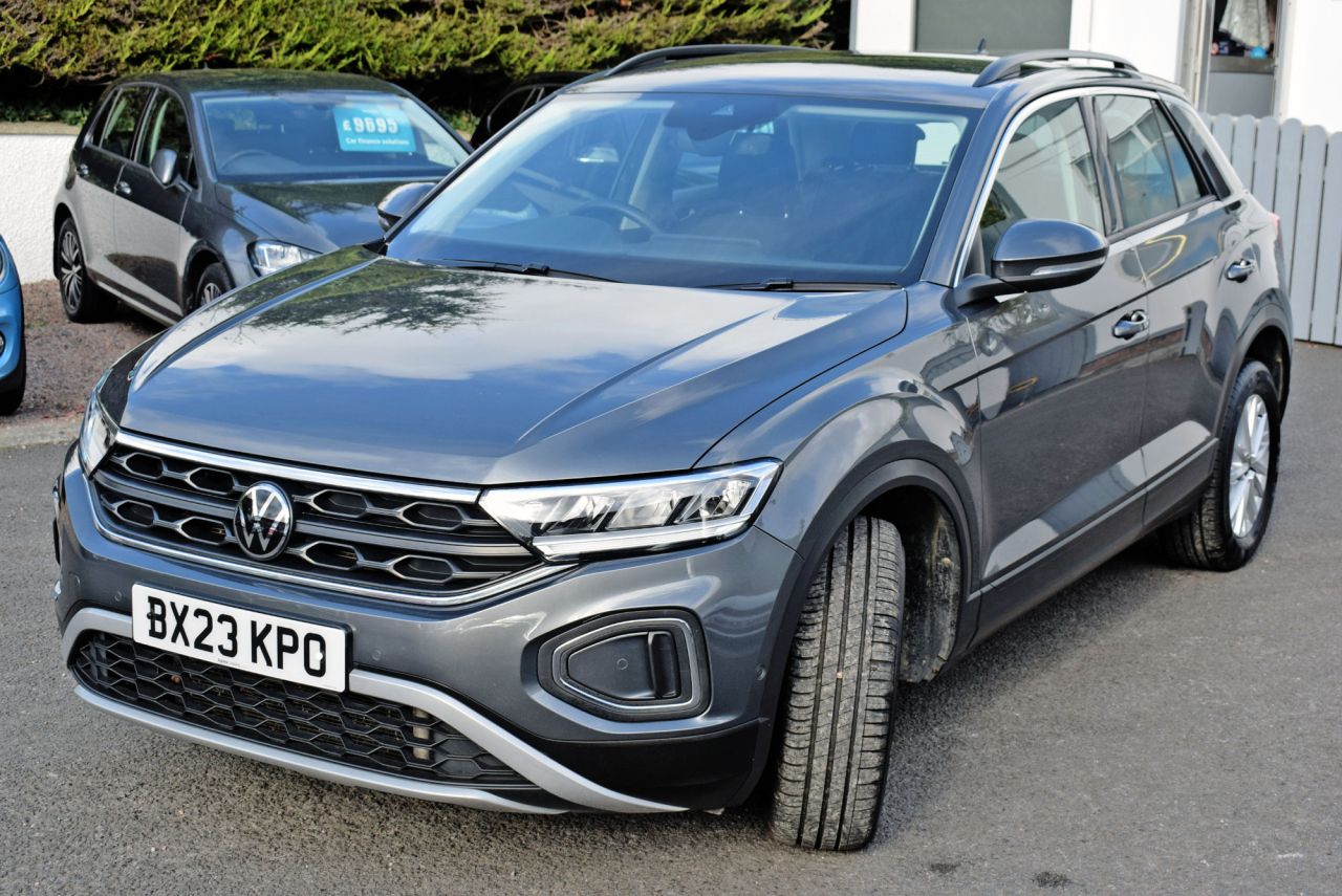 2023 VOLKSWAGEN T-ROC 1.5 TSI Life SUV 5dr Petrol DSG Euro 6 (s/s) (150 ps) Android Auto/Apple Ca - vehicle photo 10 for sale on PureCar
