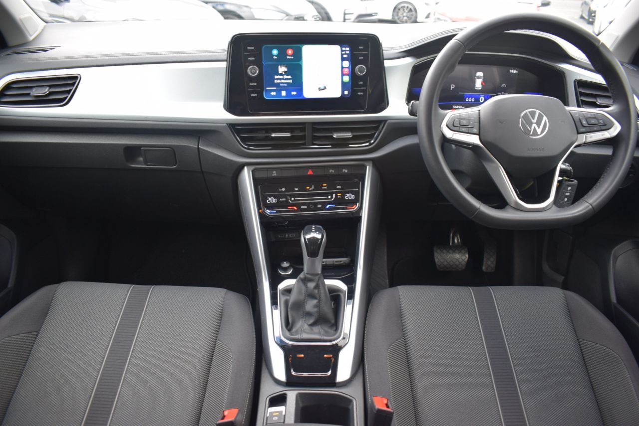2023 VOLKSWAGEN T-ROC 1.5 TSI Life SUV 5dr Petrol DSG Euro 6 (s/s) (150 ps) Android Auto/Apple Ca - vehicle photo 17 for sale on PureCar