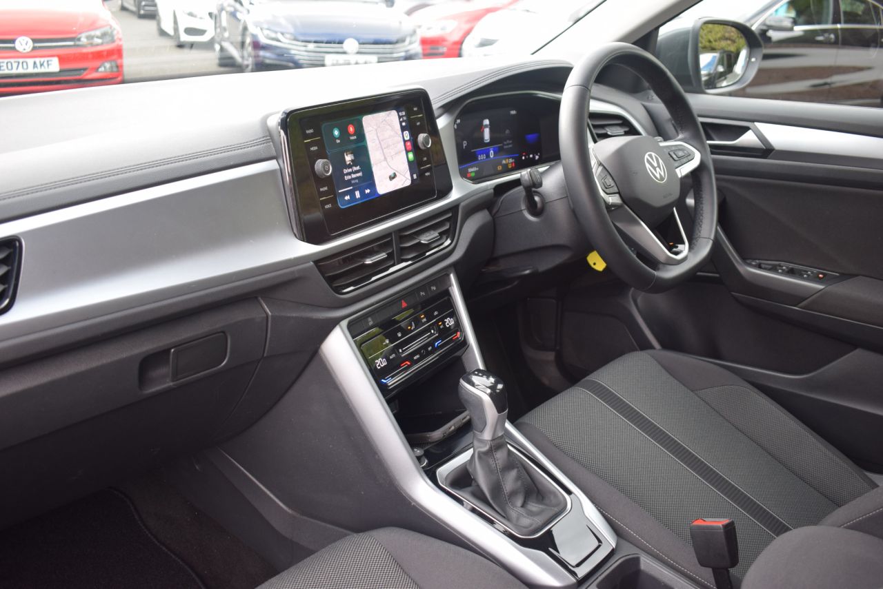 2023 VOLKSWAGEN T-ROC 1.5 TSI Life SUV 5dr Petrol DSG Euro 6 (s/s) (150 ps) Android Auto/Apple Ca - vehicle photo 19 for sale on PureCar