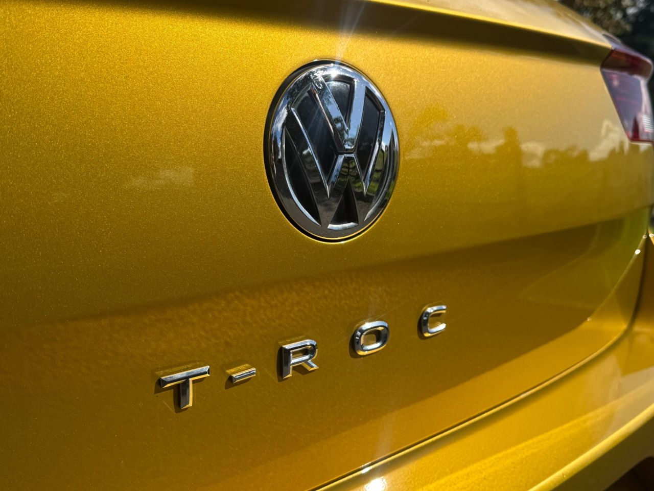 2019 VOLKSWAGEN T-ROC 1.5 TSI GPF EVO R-Line SUV 5dr Petrol Manual Euro 6 (s/s) (150 ps) - vehicle photo 6 for sale on PureCar