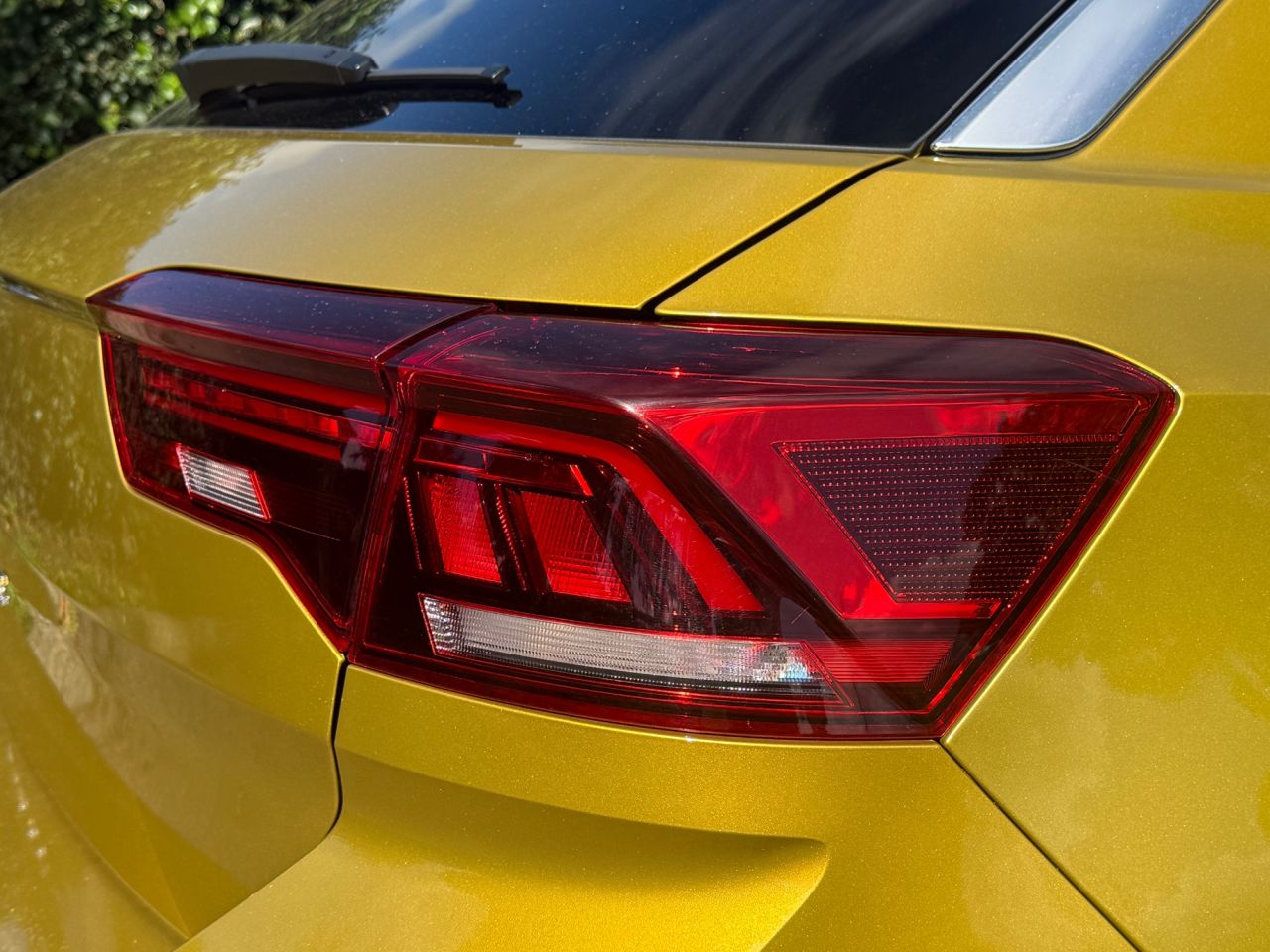 2019 VOLKSWAGEN T-ROC 1.5 TSI GPF EVO R-Line SUV 5dr Petrol Manual Euro 6 (s/s) (150 ps) - vehicle photo 8 for sale on PureCar