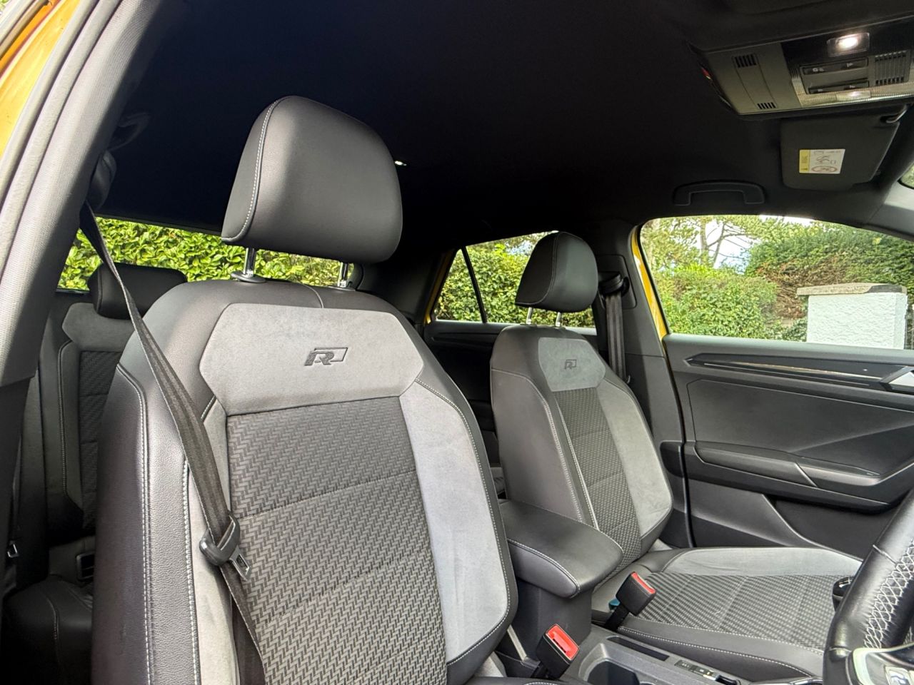 2019 VOLKSWAGEN T-ROC 1.5 TSI GPF EVO R-Line SUV 5dr Petrol Manual Euro 6 (s/s) (150 ps) - vehicle photo 21 for sale on PureCar