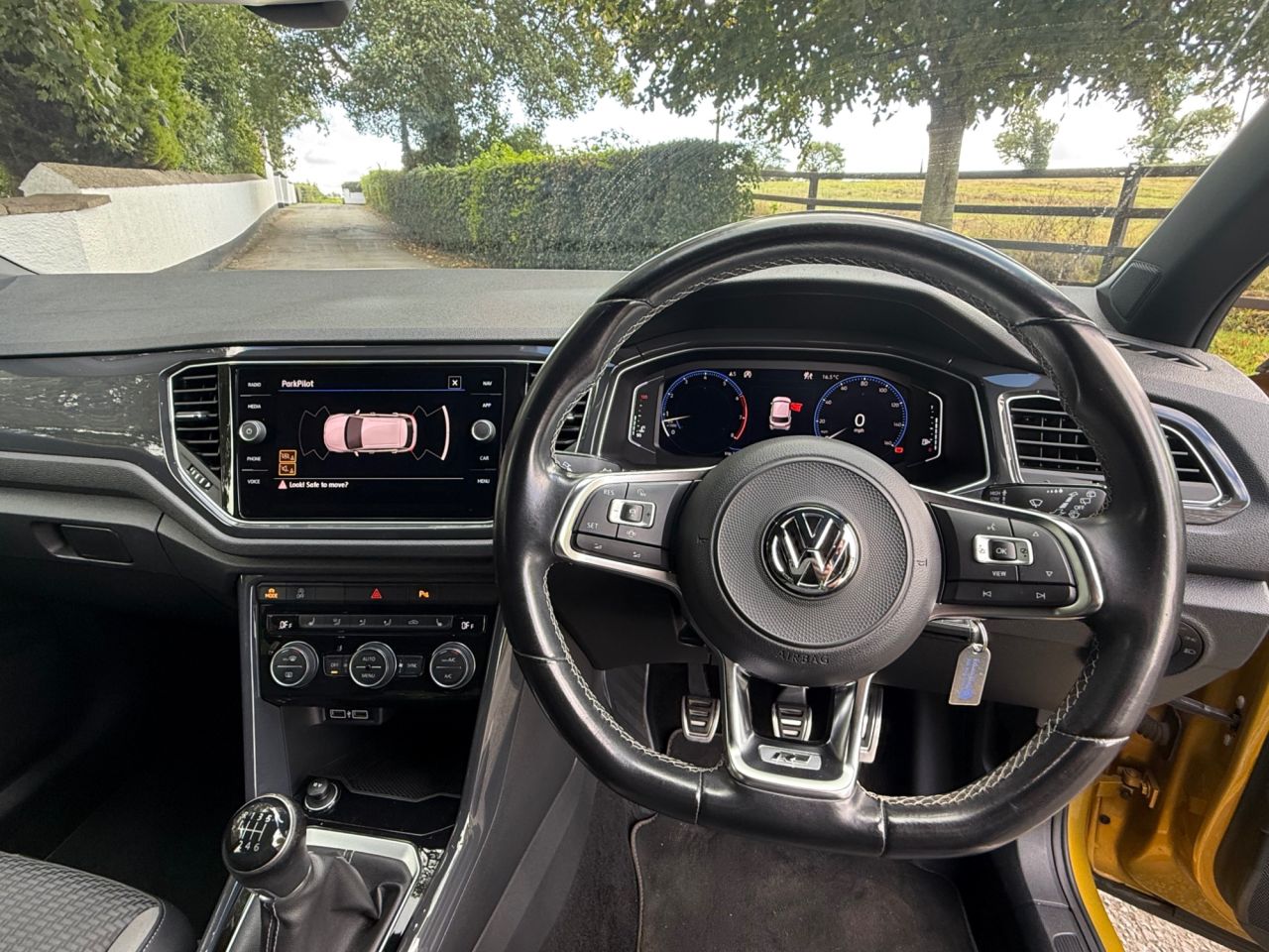2019 VOLKSWAGEN T-ROC 1.5 TSI GPF EVO R-Line SUV 5dr Petrol Manual Euro 6 (s/s) (150 ps) - vehicle photo 22 for sale on PureCar