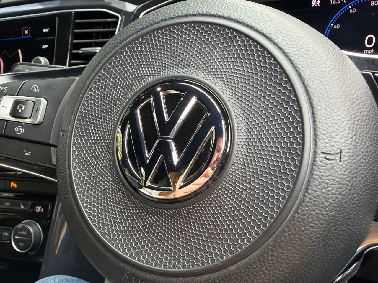 2019 VOLKSWAGEN T-ROC 1.5 TSI GPF EVO R-Line SUV 5dr Petrol Manual Euro 6 (s/s) (150 ps) - vehicle photo 30 for sale on PureCar