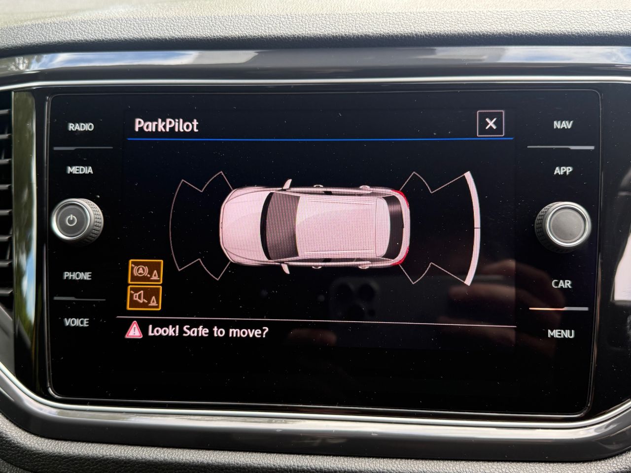 2019 VOLKSWAGEN T-ROC 1.5 TSI GPF EVO R-Line SUV 5dr Petrol Manual Euro 6 (s/s) (150 ps) - vehicle photo 31 for sale on PureCar