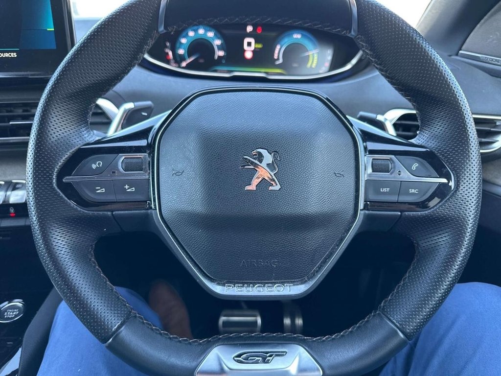 2023 Peugeot 3008 — image 7