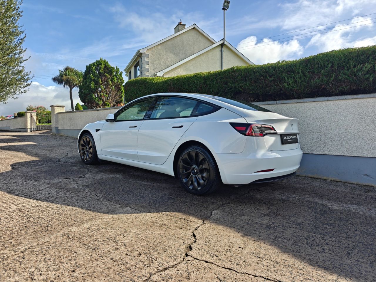 2021 TESLA Model 3 (Dual Motor) Long Range Saloon 4dr Electric Auto 4WDE (346 ps) - vehicle photo 5 for sale on PureCar
