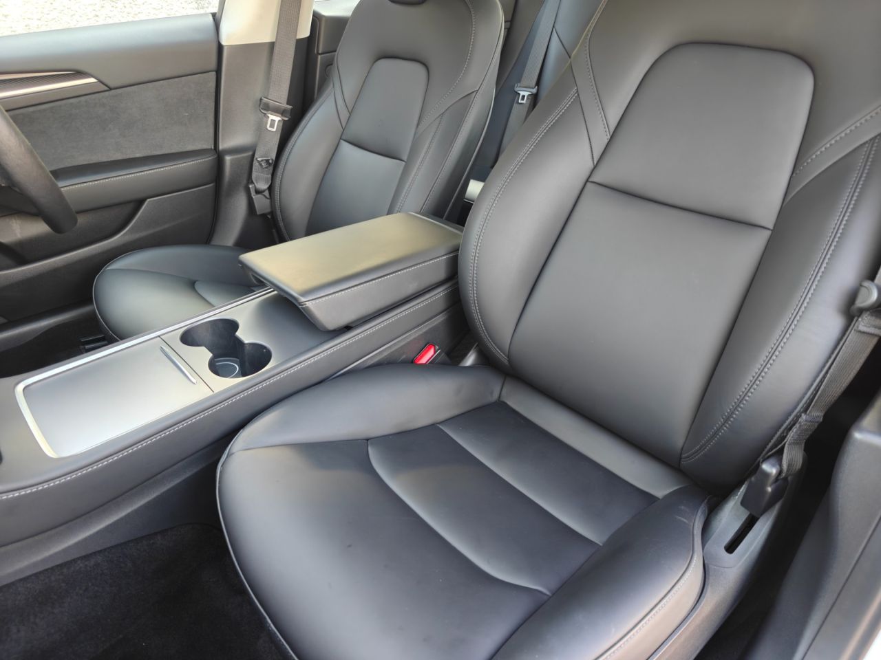 2021 TESLA Model 3 (Dual Motor) Long Range Saloon 4dr Electric Auto 4WDE (346 ps) - vehicle photo 12 for sale on PureCar