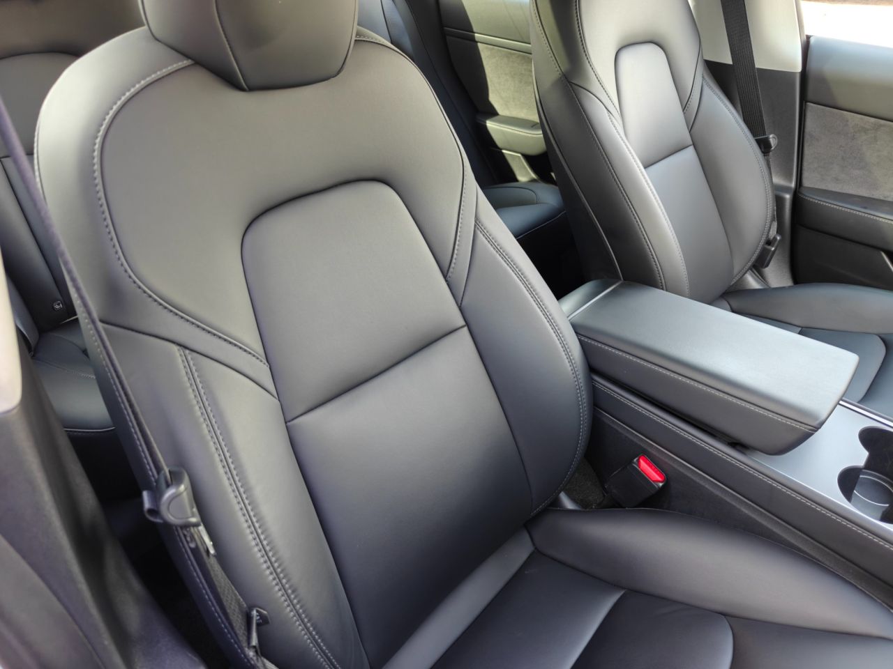 2021 TESLA Model 3 (Dual Motor) Long Range Saloon 4dr Electric Auto 4WDE (346 ps) - vehicle photo 13 for sale on PureCar