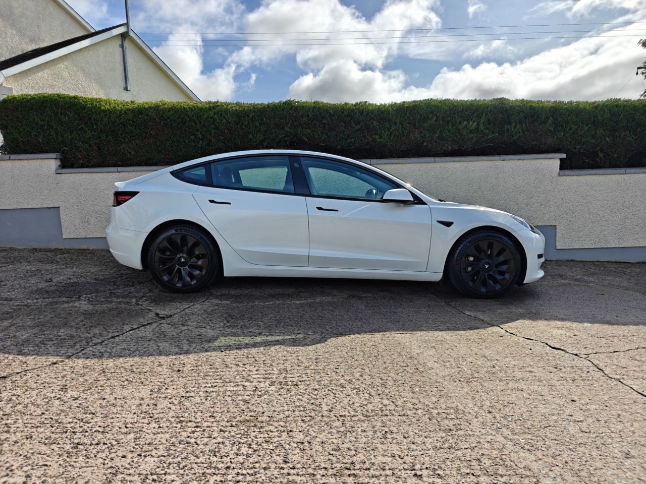 2021 TESLA Model 3 (Dual Motor) Long Range Saloon 4dr Electric Auto 4WDE (346 ps) - vehicle photo 8 for sale on PureCar