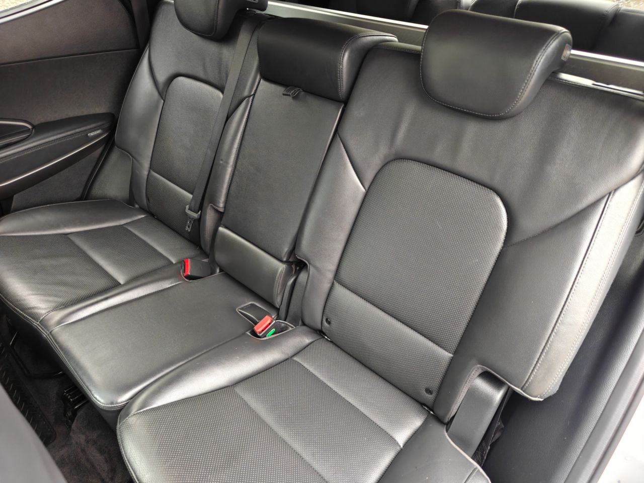 2018 HYUNDAI SANTA FE 2.2 CRDi Blue Drive Endurance Edition SUV 5dr Diesel Auto 4WD Euro 6 (s/s) - vehicle photo 19 for sale on PureCar