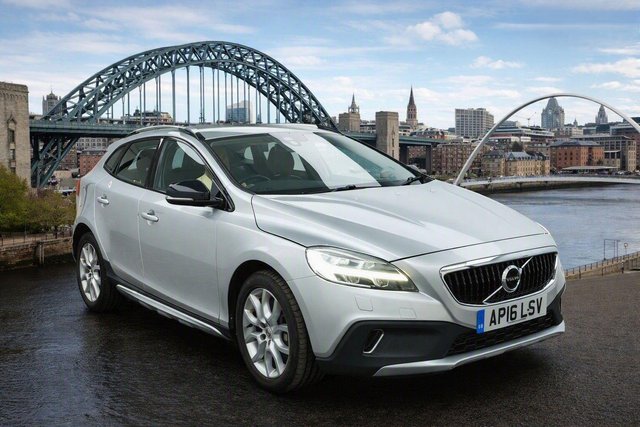 2016 Volvo V40