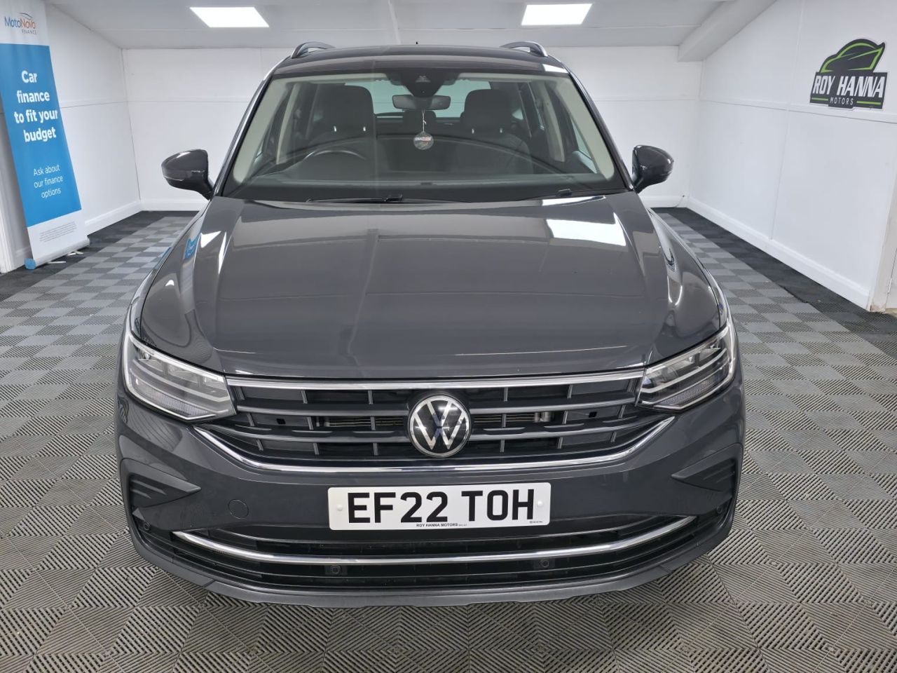 2022 VOLKSWAGEN TIGUAN 1.5 TSI Life SUV 5dr Petrol Manual Euro 6 (s/s) (150 ps) 1 Owner - Sensors - vehicle photo 10 for sale on PureCar