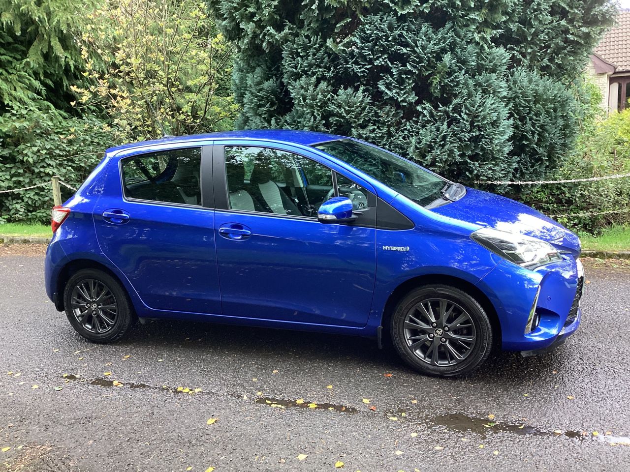 2018 TOYOTA YARIS 1.5 VVT-h Icon Tech Hatchback 5dr Petrol Hybrid E-CVT Euro 6 (s/s) (100 ps) - vehicle photo 4 for sale on PureCar