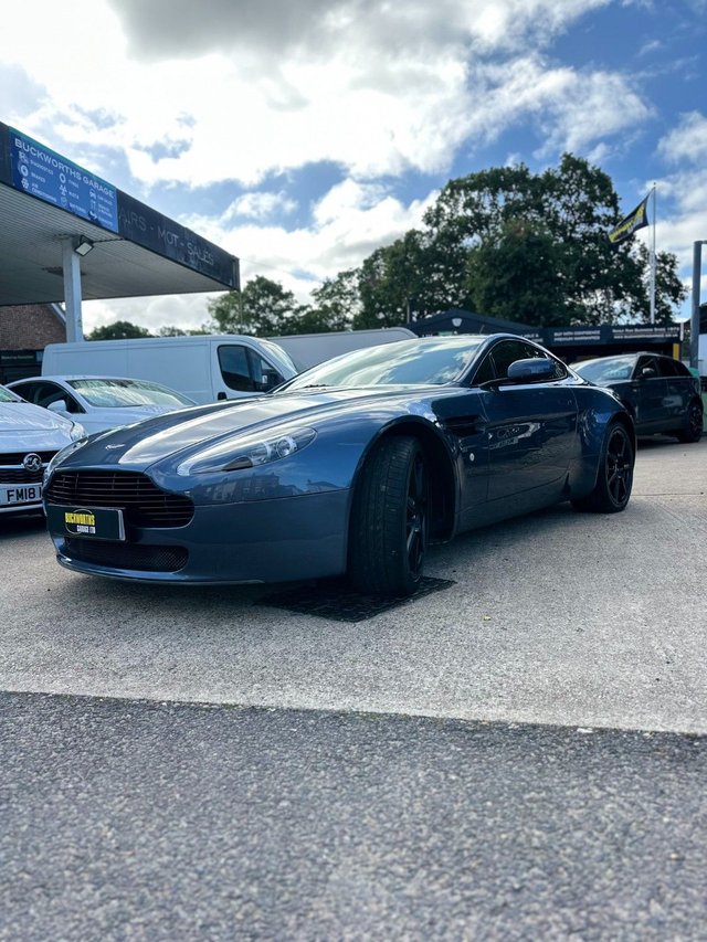 2006 Aston Martin Vantage
