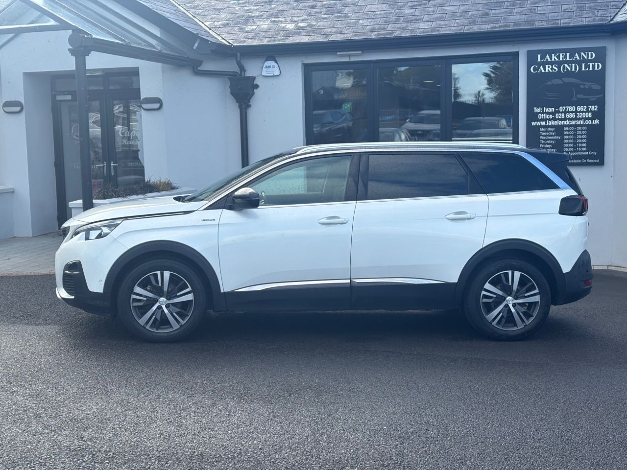 2020 PEUGEOT 1.5 BlueHDi GT Line SUV 5dr Diesel EAT Euro 6 (s/s) (130 ps) - vehicle photo 3 for sale on PureCar