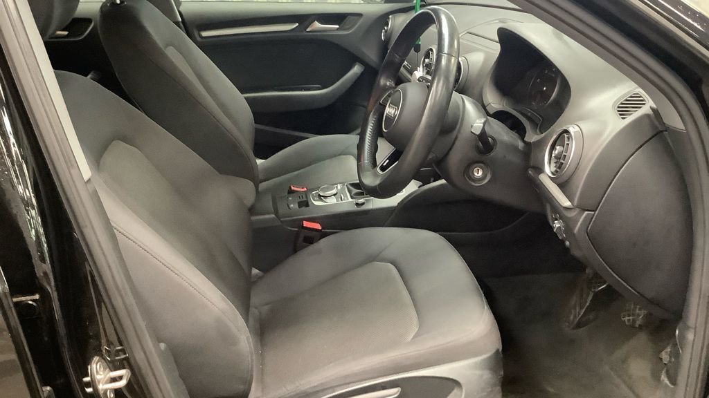 2019 AUDI A3 Technik - vehicle photo 11 for sale on PureCar