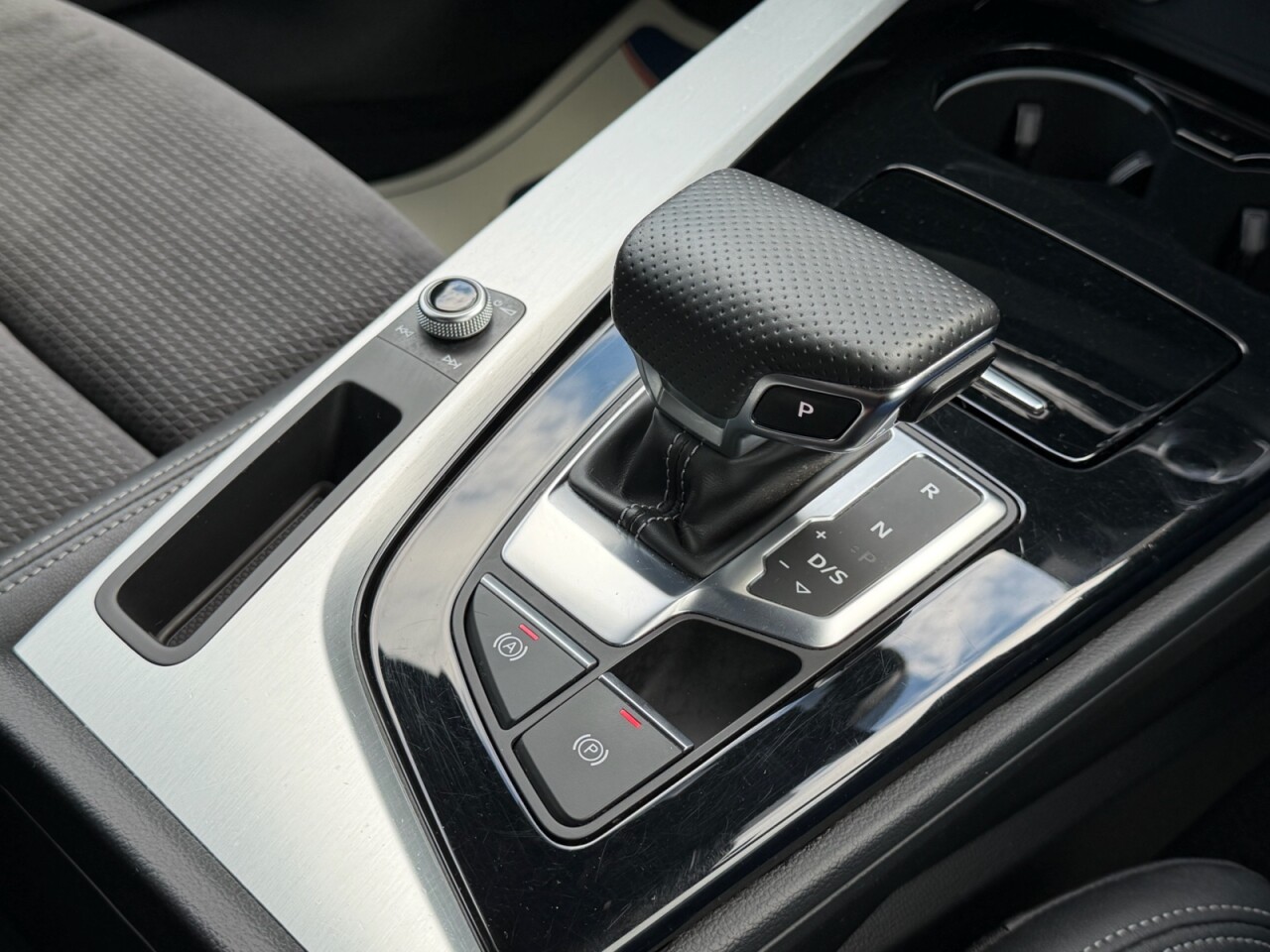 2021 AUDI A4 S Line - vehicle photo 14 for sale on PureCar