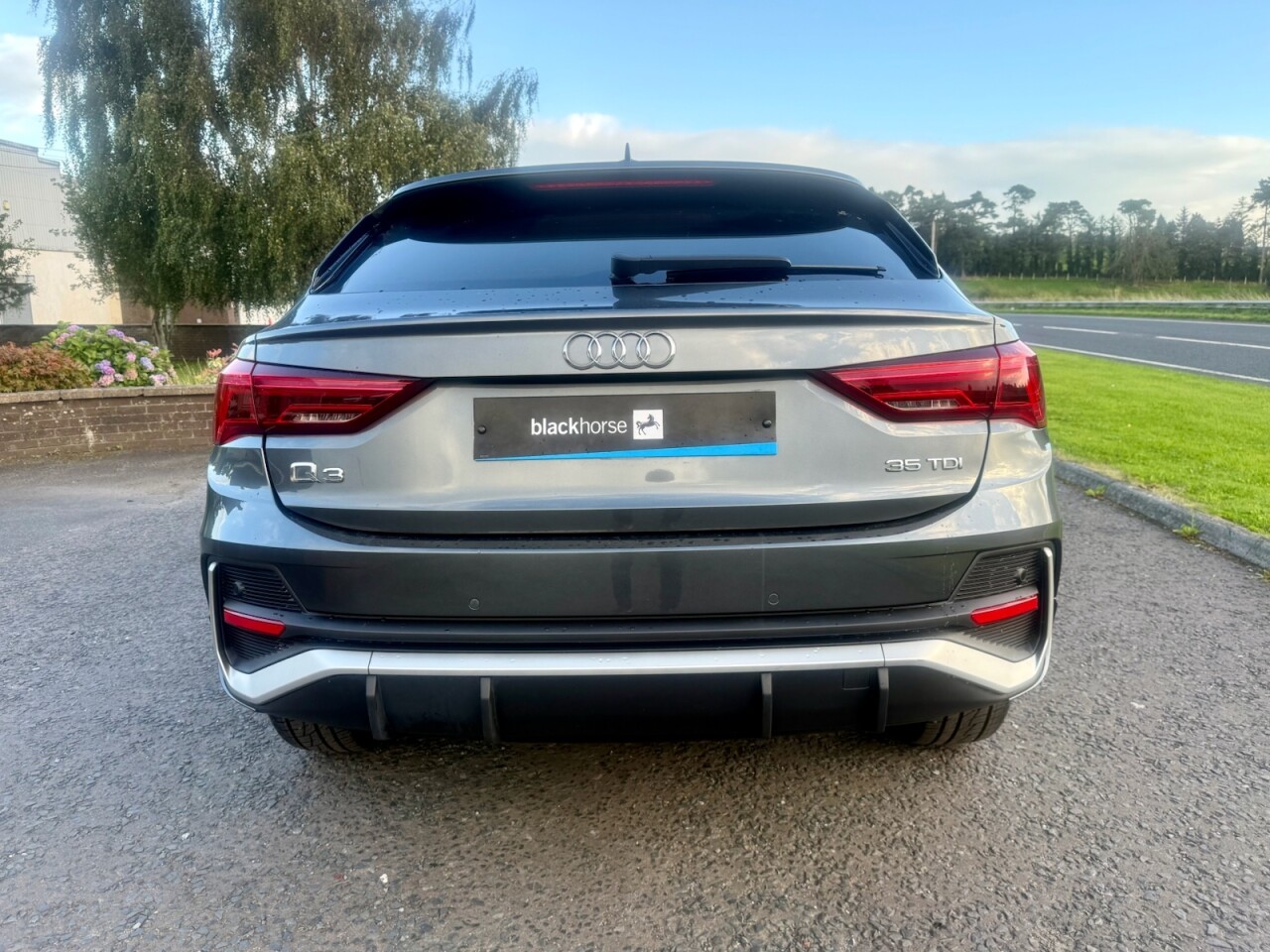 2020 AUDI Q3 2.0 TDI 35 S line Sportback Diesel S Tronic - vehicle photo 4 for sale on PureCar