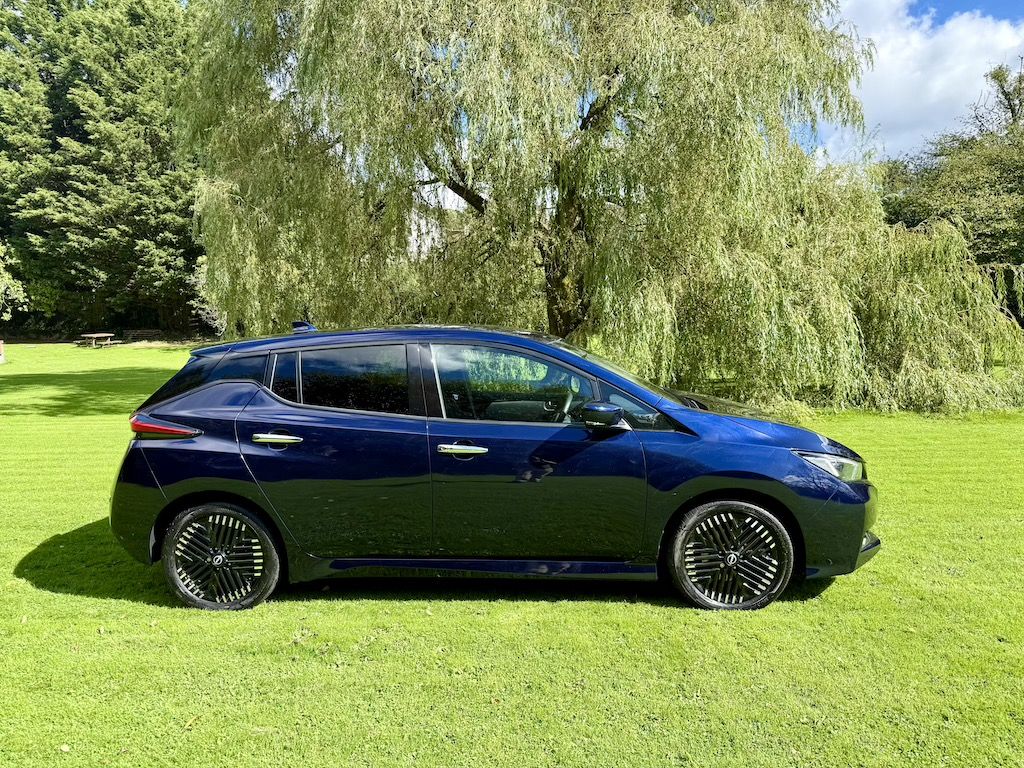 2022 72 NISSAN LEAF 39kWh N-Connecta Hatchback 5dr Electric Auto (150 ps)