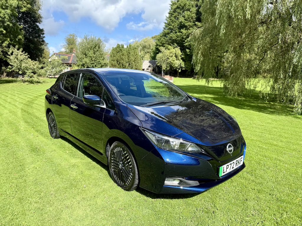 2022 72 NISSAN LEAF