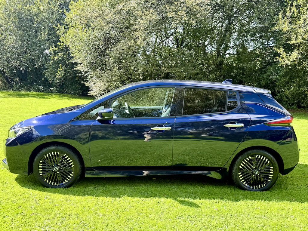 2022 72 NISSAN LEAF