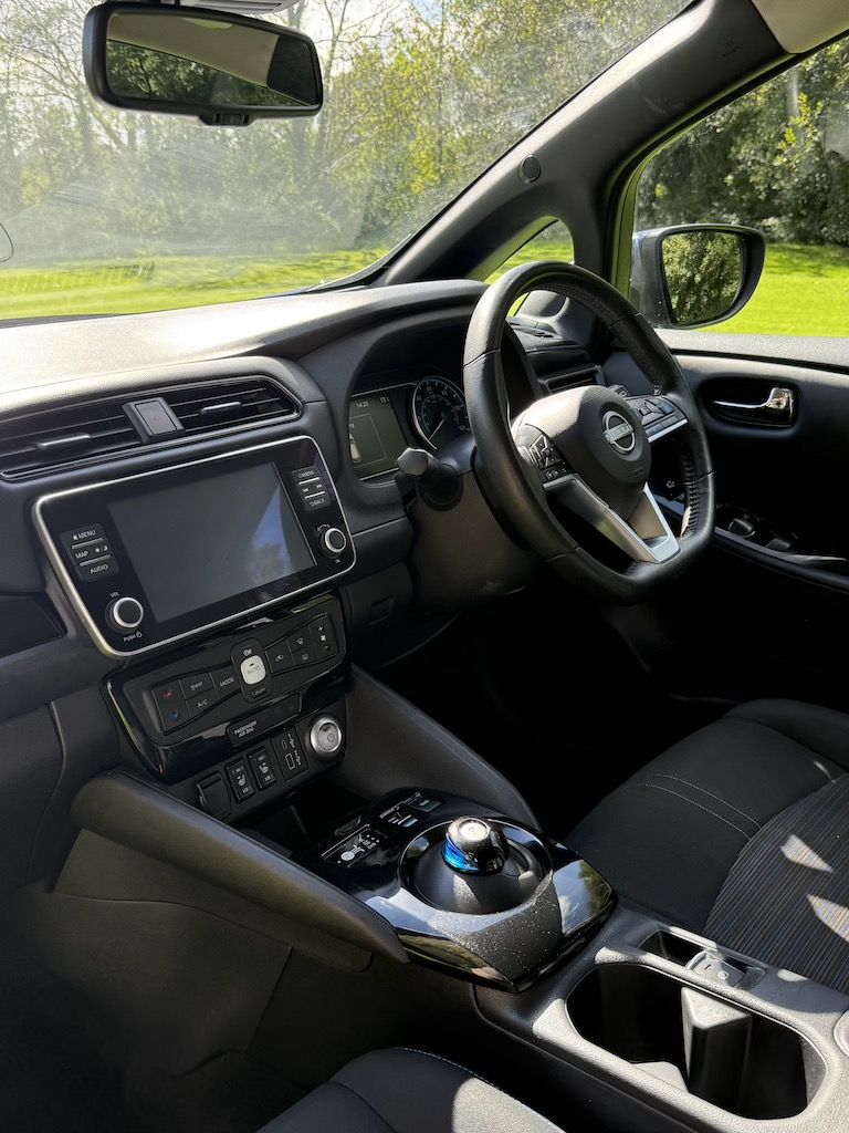 2022 72 NISSAN LEAF
