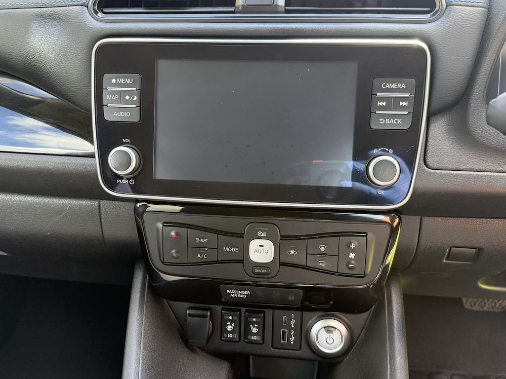 2022 72 NISSAN LEAF