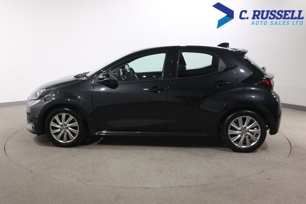 2023 TOYOTA YARIS 1.5 VVT-h Icon Hatchback 5dr Petrol Hybrid E-CVT Euro 6 (s/s) (116 ps) - vehicle photo 15 for sale on PureCar