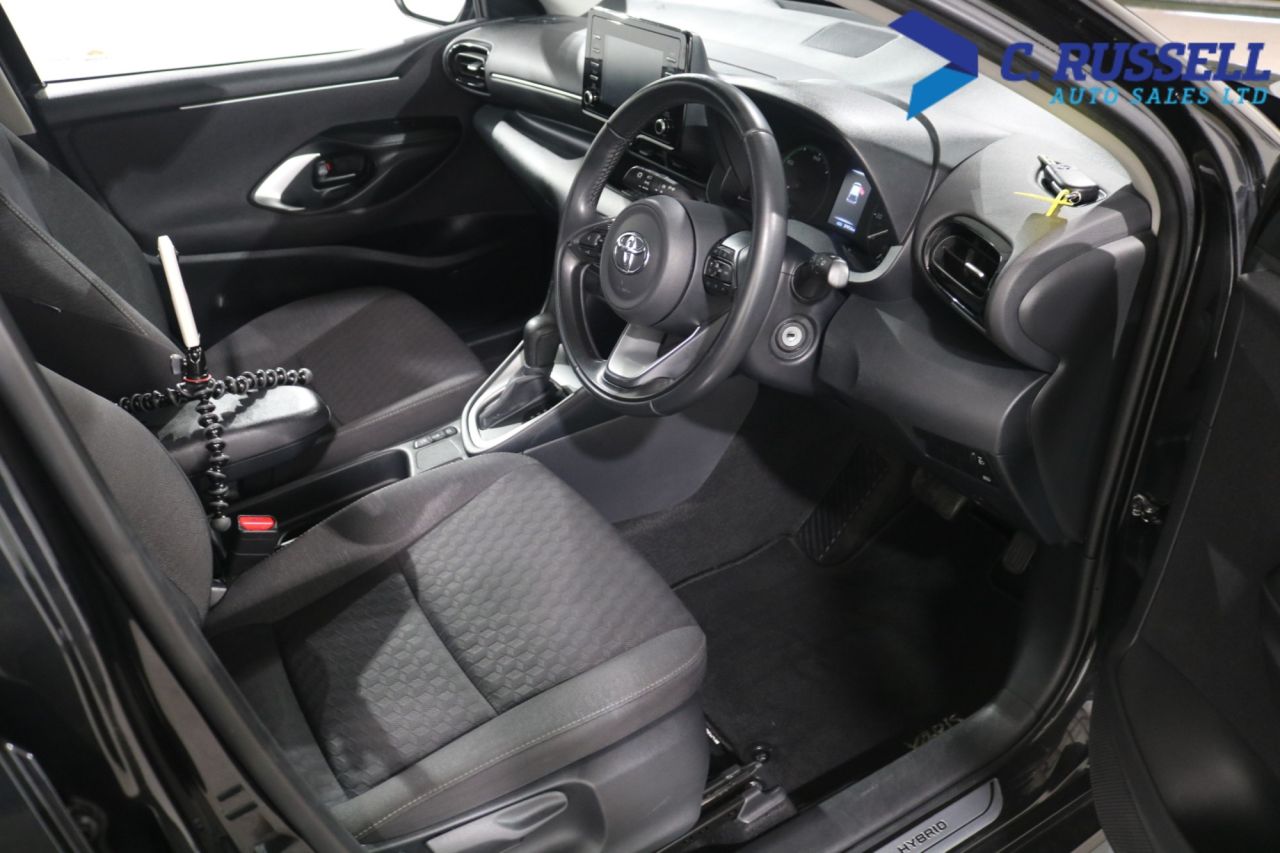 2023 TOYOTA YARIS 1.5 VVT-h Icon Hatchback 5dr Petrol Hybrid E-CVT Euro 6 (s/s) (116 ps) - vehicle photo 19 for sale on PureCar
