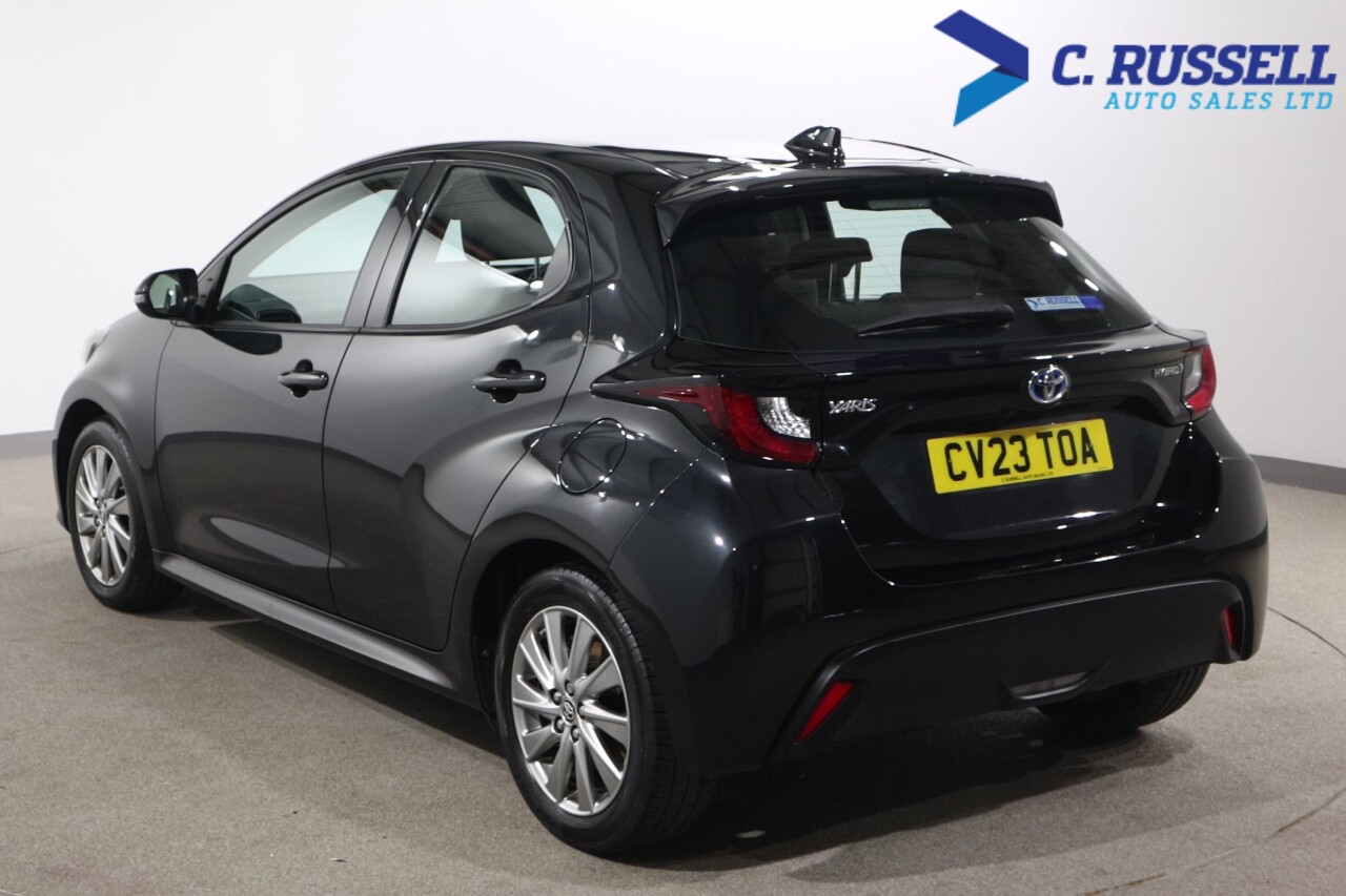 2023 TOYOTA YARIS 1.5 VVT-h Icon Hatchback 5dr Petrol Hybrid E-CVT Euro 6 (s/s) (116 ps) - vehicle photo 14 for sale on PureCar