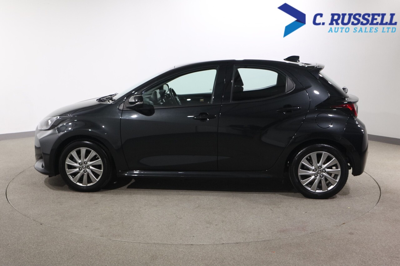 2023 TOYOTA YARIS 1.5 VVT-h Icon Hatchback 5dr Petrol Hybrid E-CVT Euro 6 (s/s) (116 ps) - vehicle photo 16 for sale on PureCar