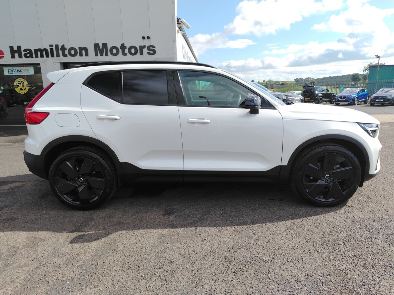 2026 VOLVO XC40 2.0 B4 MHEV Plus Black Edition SUV 5dr Petrol Hybrid DCT Auto Euro 6 (s/s) - vehicle photo 9 for sale on PureCar