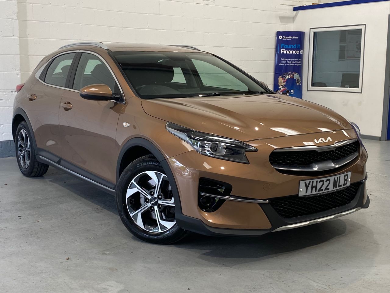 2022 KIA XCeed