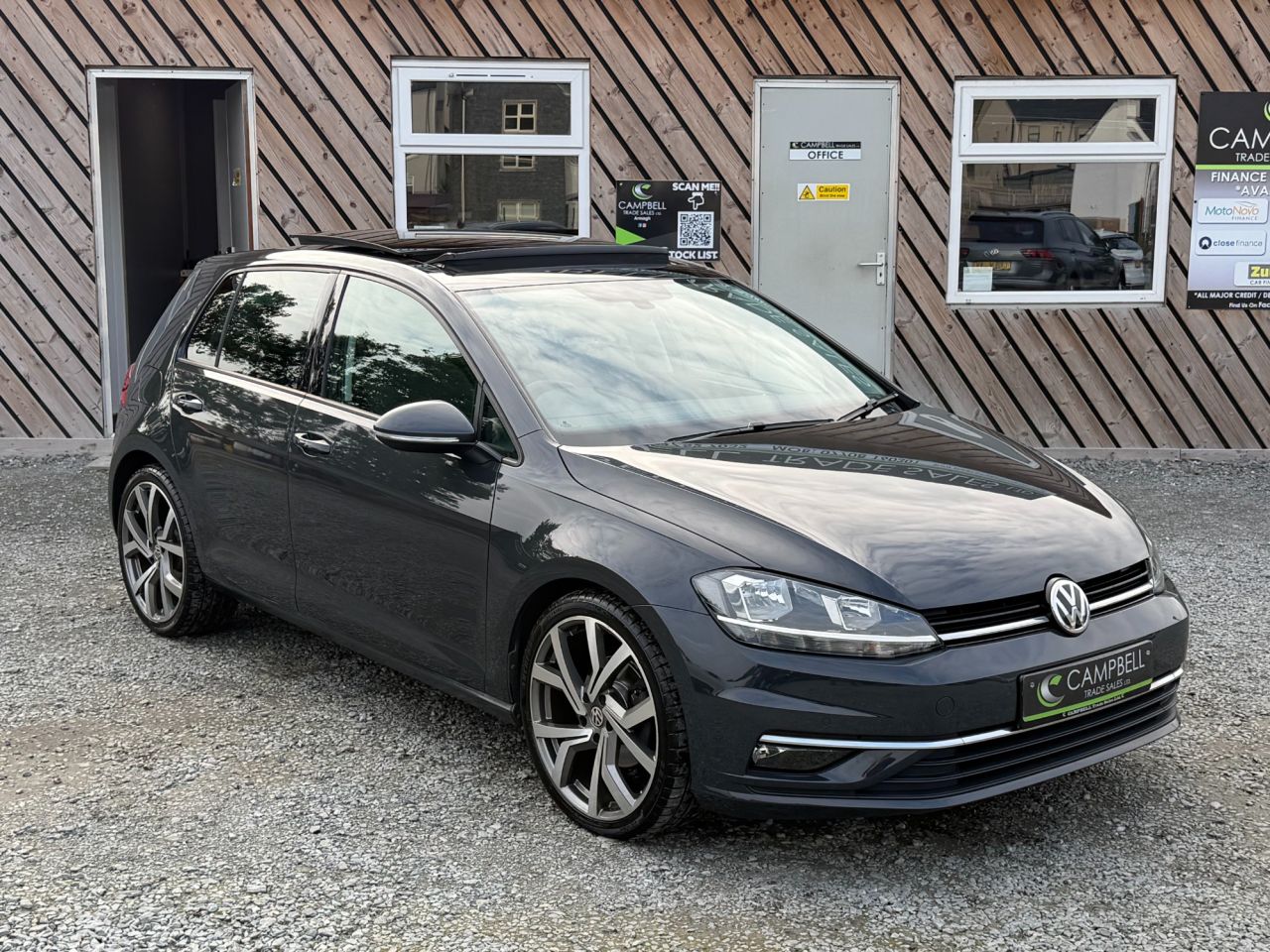 2017 VOLKSWAGEN GOLF 1.6 TDI BlueMotion Tech GT Hatchback 5dr Diesel Manual Euro 6 (s/s) (115 ps - vehicle photo 2 for sale on PureCar