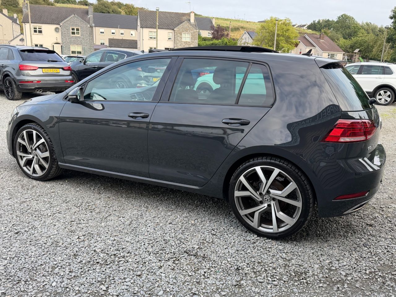 2017 VOLKSWAGEN GOLF 1.6 TDI BlueMotion Tech GT Hatchback 5dr Diesel Manual Euro 6 (s/s) (115 ps - vehicle photo 7 for sale on PureCar
