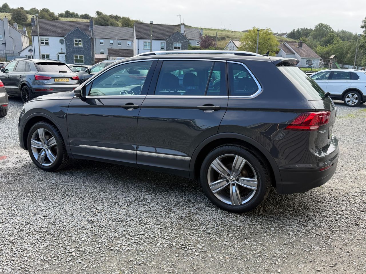 2019 VOLKSWAGEN TIGUAN 2.0 TDI Match SUV 5dr Diesel Manual Euro 6 (s/s) (150 ps) - vehicle photo 4 for sale on PureCar