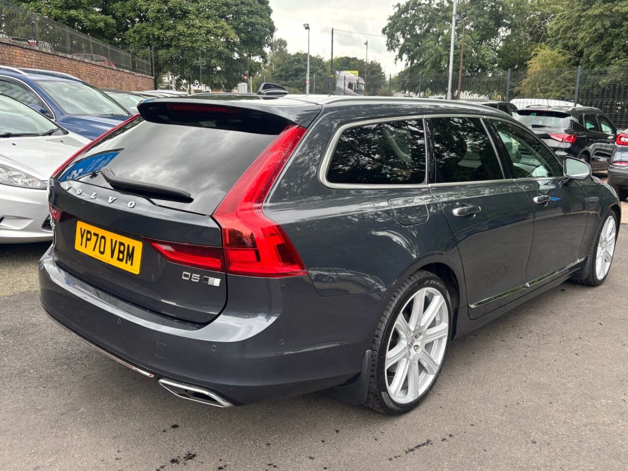 2020 VOLVO V90 2.0 D5 Inscription Plus Estate 5dr Diesel Auto AWD Euro 6 (s/s) (235 ps) - vehicle photo 7 for sale on PureCar