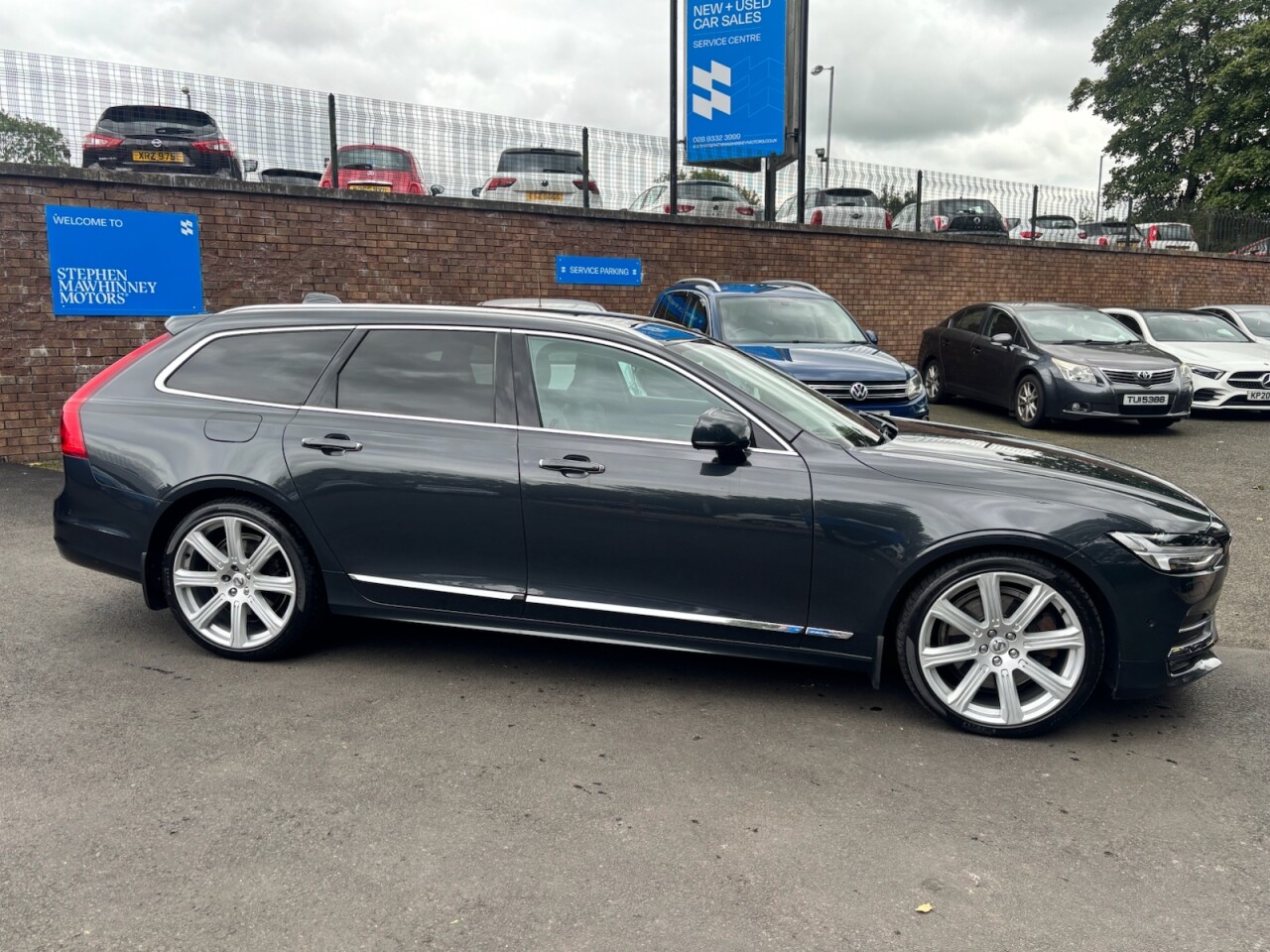 2020 VOLVO V90 2.0 D5 Inscription Plus Estate 5dr Diesel Auto AWD Euro 6 (s/s) (235 ps) - vehicle photo 8 for sale on PureCar