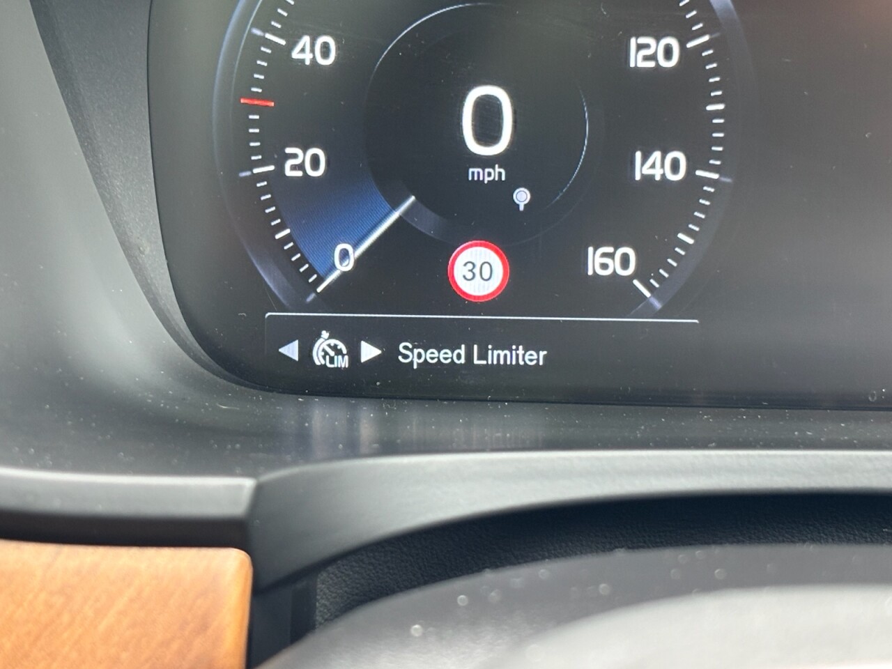 2020 VOLVO V90 2.0 D5 Inscription Plus Estate 5dr Diesel Auto AWD Euro 6 (s/s) (235 ps) - vehicle photo 31 for sale on PureCar