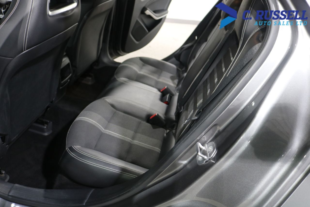 2019 MERCEDES GLA 1.6 GLA180 GPF Urban Edition SUV 5dr Petrol 7G-DCT Euro 6 (s/s) (122 ps) - vehicle photo 27 for sale on PureCar