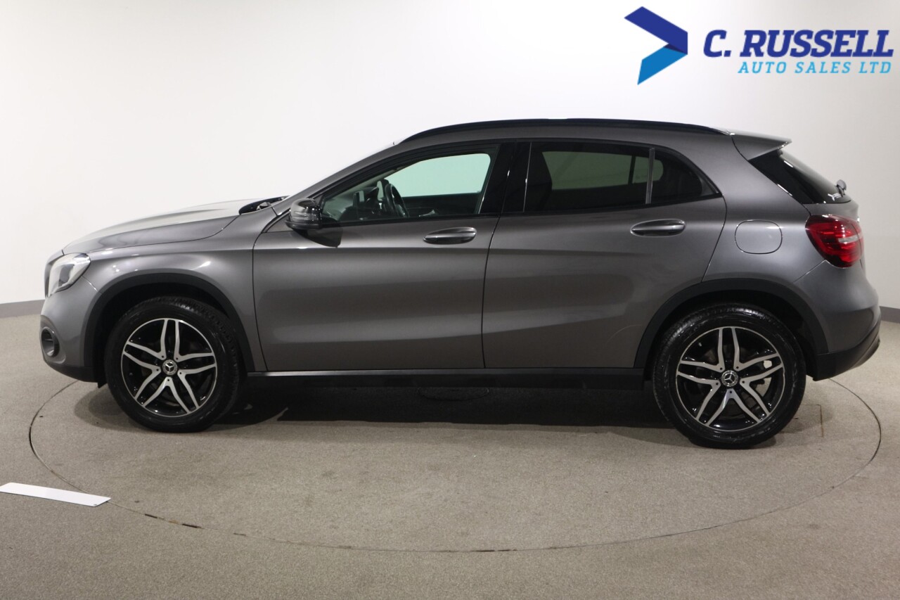 2019 MERCEDES GLA 1.6 GLA180 GPF Urban Edition SUV 5dr Petrol 7G-DCT Euro 6 (s/s) (122 ps) - vehicle photo 16 for sale on PureCar