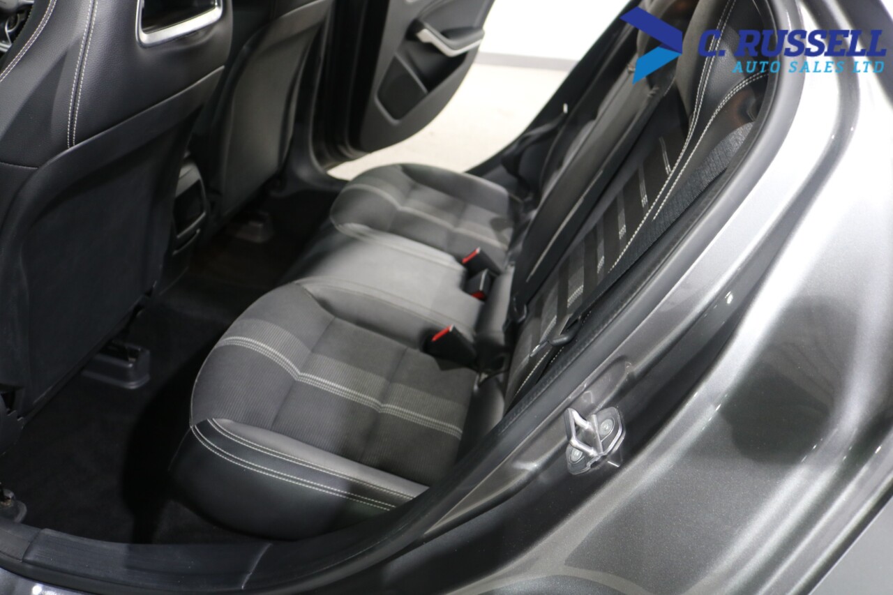2019 MERCEDES GLA 1.6 GLA180 GPF Urban Edition SUV 5dr Petrol 7G-DCT Euro 6 (s/s) (122 ps) - vehicle photo 28 for sale on PureCar