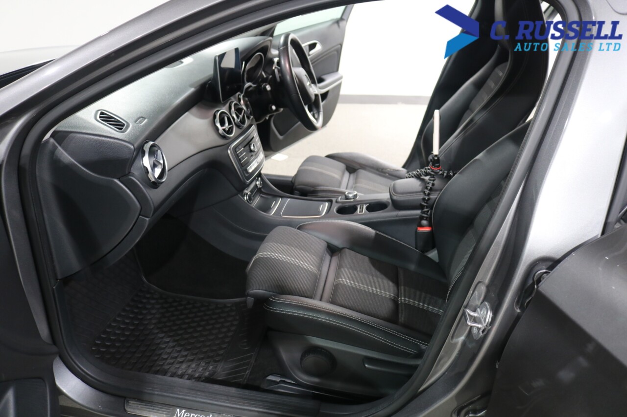 2019 MERCEDES GLA 1.6 GLA180 GPF Urban Edition SUV 5dr Petrol 7G-DCT Euro 6 (s/s) (122 ps) - vehicle photo 30 for sale on PureCar