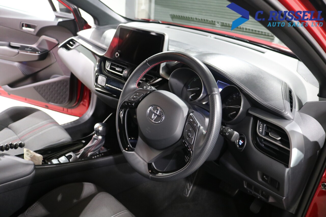 2023 TOYOTA C-HR 1.8 VVT-h GR SPORT SUV 5dr Petrol Hybrid CVT Euro 6 (s/s) (122 ps) - vehicle photo 32 for sale on PureCar