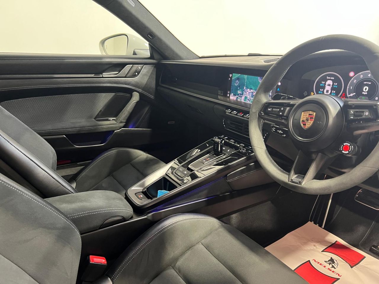 2025 PORSCHE 3.6 T-Hybrid 992 Carrera GTS Coupe 2dr Petrol Hybrid PDK Euro 6 (s/s) (541 - vehicle photo 13 for sale on PureCar
