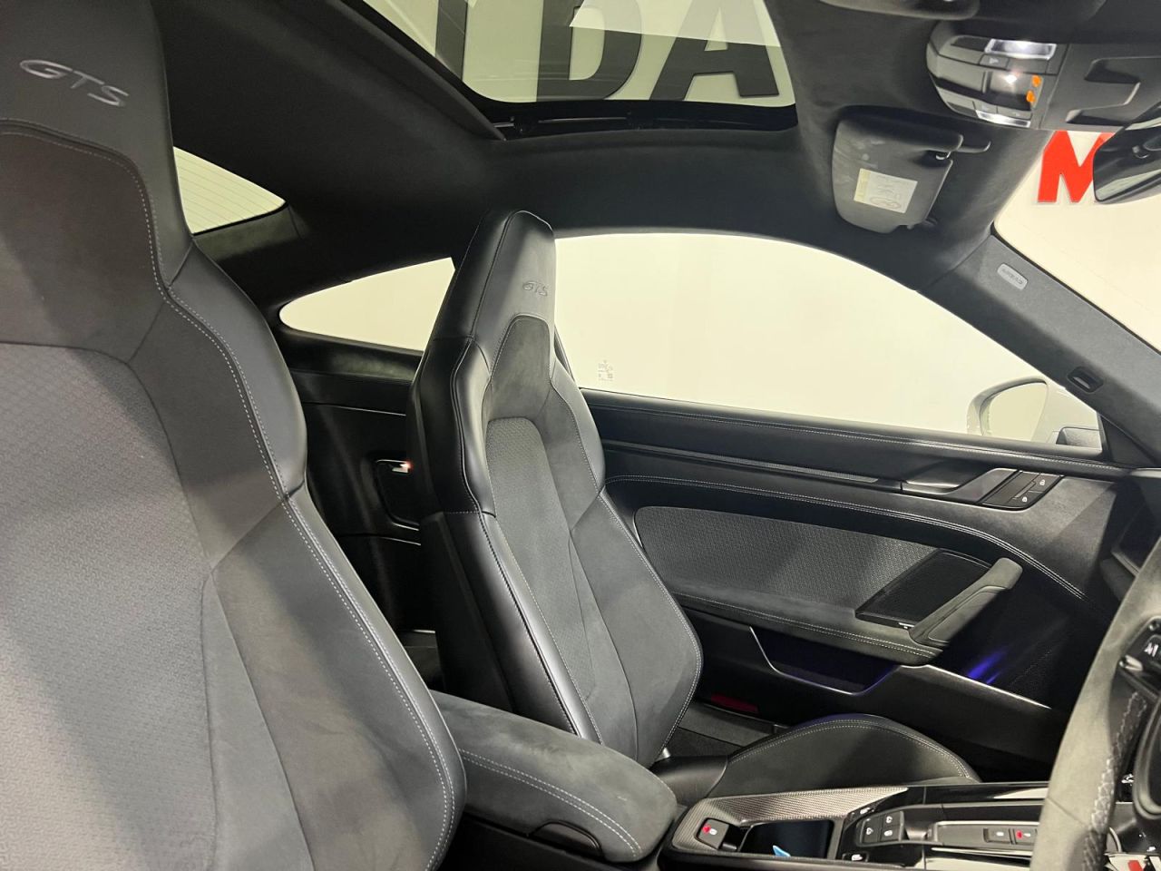 2025 PORSCHE 3.6 T-Hybrid 992 Carrera GTS Coupe 2dr Petrol Hybrid PDK Euro 6 (s/s) (541 - vehicle photo 14 for sale on PureCar